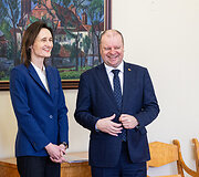 Viktorija Čmilytė - Nielsen, Saulius Skvernelis
