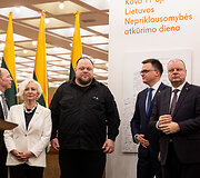Seimo pirmininko Sauliaus Skvernelio ir užsienio valstybių parlamentų pirmininkų spaudos konferencija