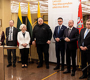 Seimo pirmininko Sauliaus Skvernelio ir užsienio valstybių parlamentų pirmininkų spaudos konferencija