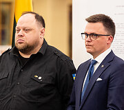Ruslanas Stefančukas, Szymon Holownia