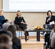 Dalia Grybauskaitė, Margarita &Scaron;e&scaron;elgytė, Tsai Ing-wen