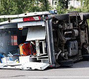 Avarija kurioje nukentėjo greitosios pagalbos automobilis