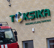 Gaisras įmonės "Toksika" teritorijoje 