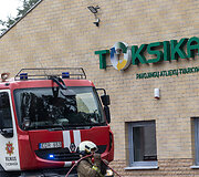 Gaisras įmonės "Toksika" teritorijoje 