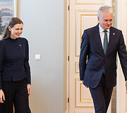 Dovilė &Scaron;akalienė, Gitanas Nausėda