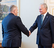 Andrius Palionis, Gitanas Nausėda