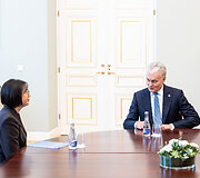 Raminta Popovienė, Gitanas Nausėda