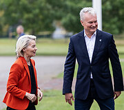 Ursula von der Leyen, Gitanas Nausėda