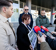Protestas dėl garbės piliečio vardo atėmimo kardinolui Gulbinovičiui