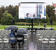 Įspėjamasis streikas: nemokami kino filmai Luki&scaron;kių aik&scaron;tėje