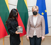 Ingrida &Scaron;imonytė susitinka su Nobelio taikos premijos laureate Nadia Murad