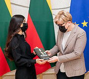 Ingrida &Scaron;imonytė susitinka su Nobelio taikos premijos laureate Nadia Murad