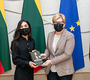 Ingrida &Scaron;imonytė susitinka su Nobelio taikos premijos laureate Nadia Murad