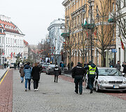 Vasario 16-ąją Vilniaus centre - gausios policijos pajėgos, pasirodė ir protestuotojų