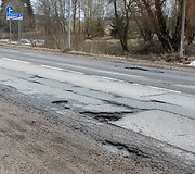 Duobės ant kelio Mai&scaron;iagaloje