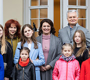 Atvelykio &scaron;ventė prezidentūros kieme