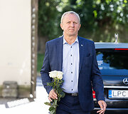 Atsisveikinimas su Vytautu Tomkumi