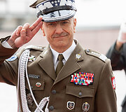 Oficiali Lenkijos kariuomenės Generalinio &scaron;tabo vir&scaron;ininko generolo Rajmund T. Andrzejczak pasitikimo ceremonija