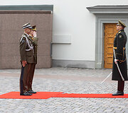 Oficiali Lenkijos kariuomenės Generalinio &scaron;tabo vir&scaron;ininko generolo Rajmund T. Andrzejczak pasitikimo ceremonija