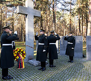 Tautų sandraugos atminimo dienos, pasaulinių karų aukų pagerbimo ir Vokietijos tautinio gedulo dienos minėjimo ceremonija