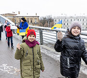 Ukrainos vienybės dienos minėjimas ant Mindaugo tilto