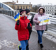 Ukrainos vienybės dienos minėjimas ant Mindaugo tilto