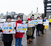 Ukrainos vienybės dienos minėjimas ant Mindaugo tilto