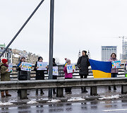 Ukrainos vienybės dienos minėjimas ant Mindaugo tilto