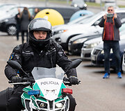Lietuvos kelių policijos tarnyba ir Vilniaus apskrities policijos komisariato pareigūnai pradėjo patruliavimo motociklais sezoną