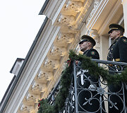 Vasario 16-osios minėjimas prie signatarų namų