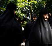 Religinė procesija aplink &Scaron;v. Dvasios vienuolyną