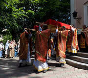 Religinė procesija aplink &Scaron;v. Dvasios vienuolyną