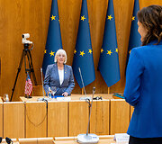 Seimo pirmininkė Viktorija Čmilytė-Nielsen susitiko su JAV Senato delegacija