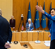 Seimo pirmininkė Viktorija Čmilytė-Nielsen susitiko su JAV Senato delegacija