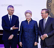 Jensas Stoltenbergas, Dalia Grybauskaitė, Borisas Pistorius