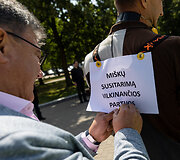 Lietuvos žaliųjų partijos protestas dėl Nacionalinio mi&scaron;kų susitarimo