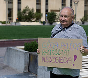 Lietuvos žaliųjų partijos protestas dėl Nacionalinio mi&scaron;kų susitarimo