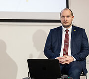 Gintautas Jak&scaron;tas