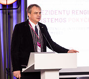 Vilniaus universiteto Medicinos fakulteto konferencija &bdquo;Vilniaus universiteto gydytojų kompetencijų ir kvalifikacijos tobulinimo projektai&ldquo;