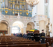 J. Vitkaus-Kazimieraičio palaikai atvežti į &Scaron;ventų Jonų bažnyčią