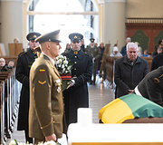 J. Vitkaus-Kazimieraičio palaikai atvežti į &Scaron;ventų Jonų bažnyčią