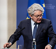 Ingridos &Scaron;imonytės ir Europos Komisijos nario Thierry Bretono spaudos konferencija
