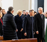 Gitanas Nausėda su Lenkijos Prezidentu Andrzejumi Duda dalyvauja &scaron;ventose mi&scaron;iose Katedroje