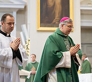 Gitanas Nausėda su Lenkijos Prezidentu Andrzejumi Duda dalyvauja &scaron;ventose mi&scaron;iose Katedroje