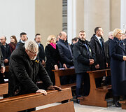 Gitanas Nausėda su Lenkijos Prezidentu Andrzejumi Duda dalyvauja &scaron;ventose mi&scaron;iose Katedroje
