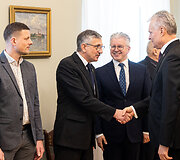 Gitanas Nausėda susitiko su ūkininkų organizacijų atstovais