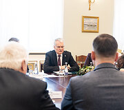 Gitanas Nausėda susitiko su ūkininkų organizacijų atstovais