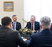 Gitanas Nausėda susitiko su ūkininkų organizacijų atstovais