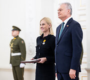 Valstybės apdovanojimų įteikimo ceremonija Prezidentūroje