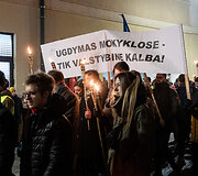 &bdquo;Pro Patria&ldquo; eitynės su fakelais
